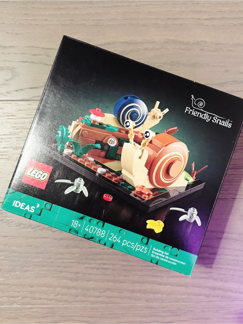 LEGO IDEAS Friendly Snails Building Set 40788 (264 pcs)